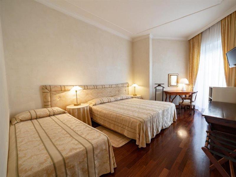 Hotel Negresco Cattolica